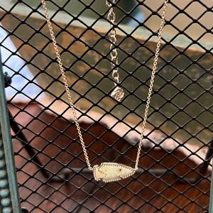 Kendra Scott Skylar necklace sea foam green and gold. NWOT